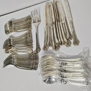 FB Rogers American Chippendale 60 Piece Set Forks Knives Spoons Service For 12